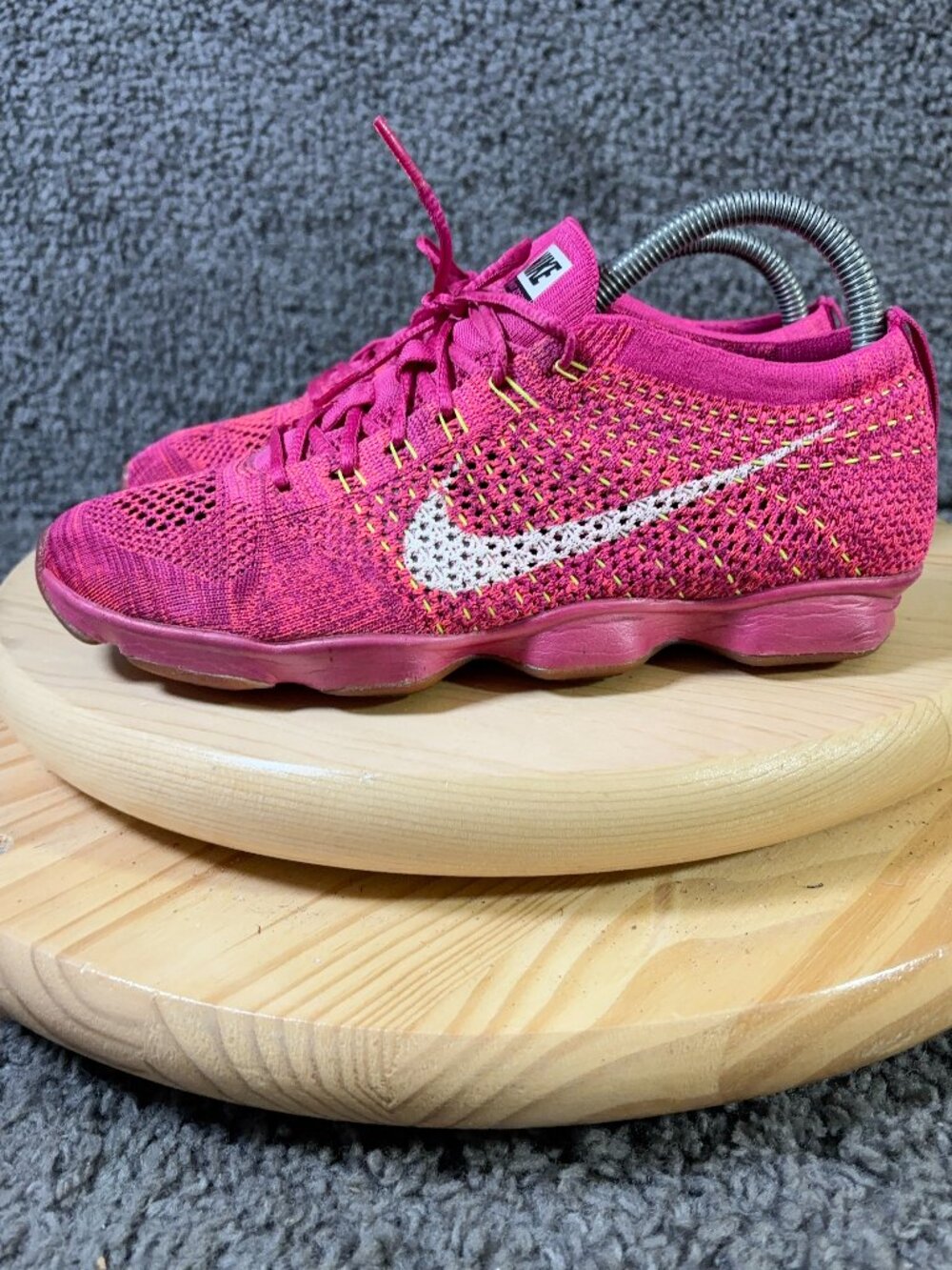 Nike FlyKnit Agility Zoom Running Shoe Women Size 8.5 Pink Knit Training Sneaker